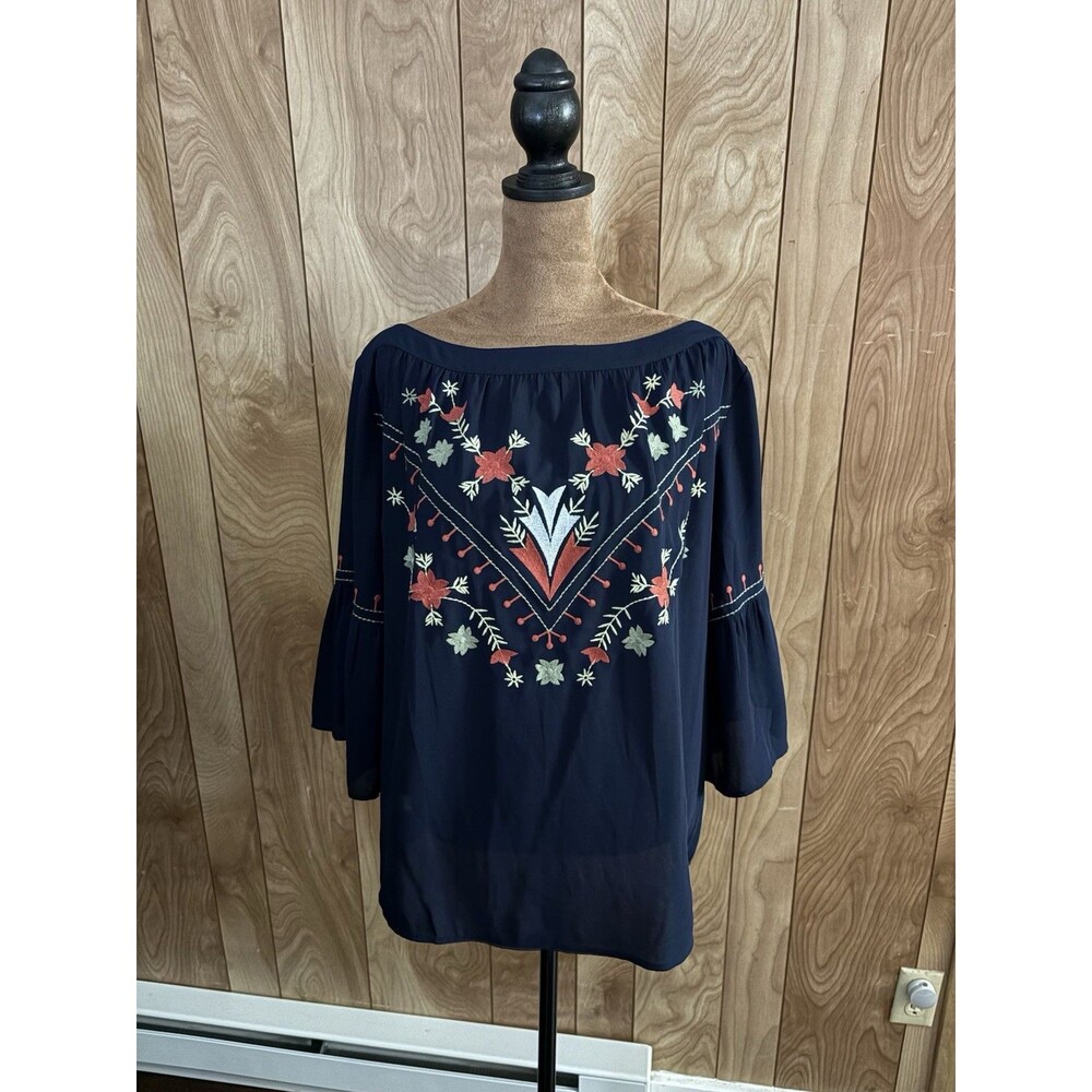 LOFT navy blue women's top featuring‎ intricate floral embroidery Size Large